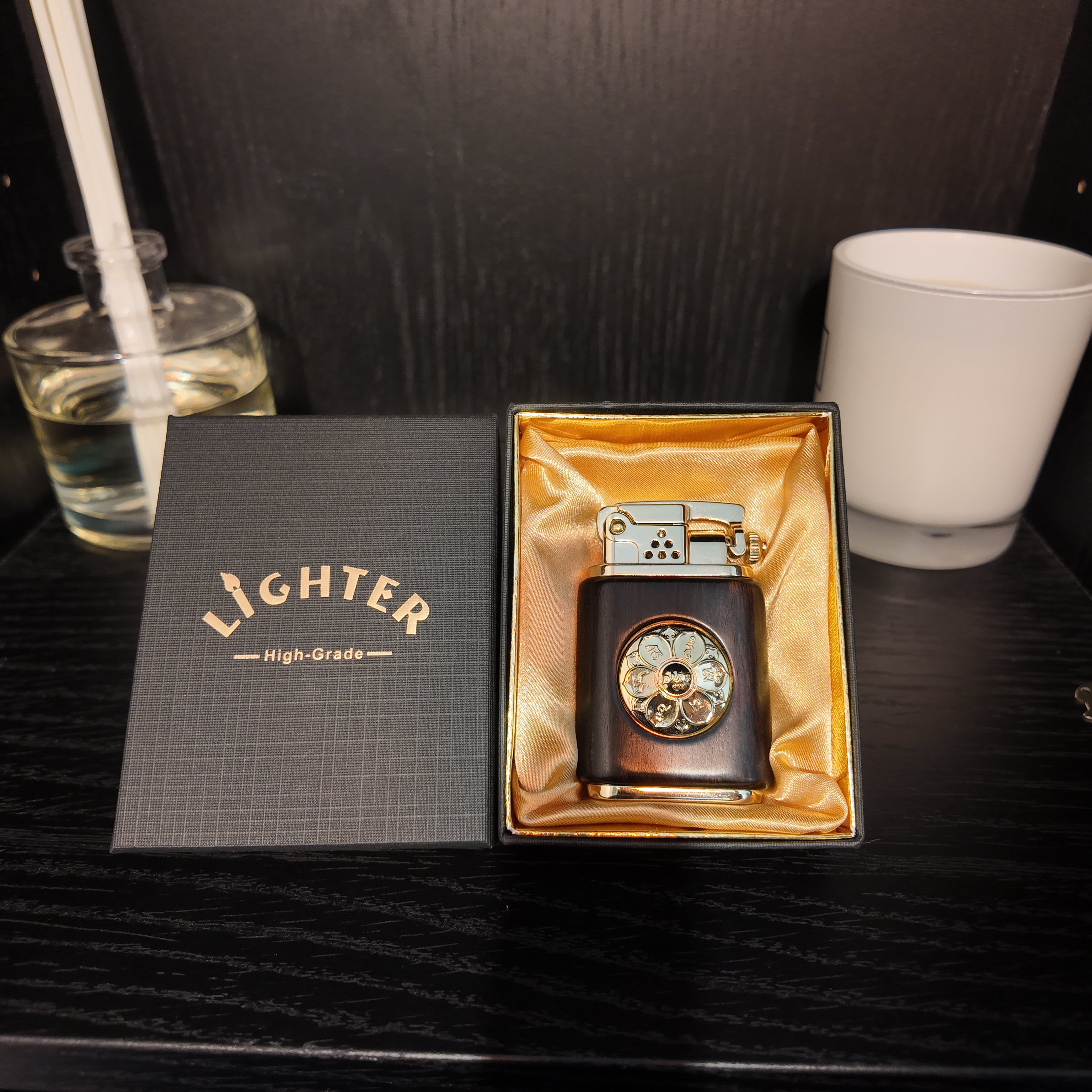 High Quality Refillable Antique Lighter Brand New with Box